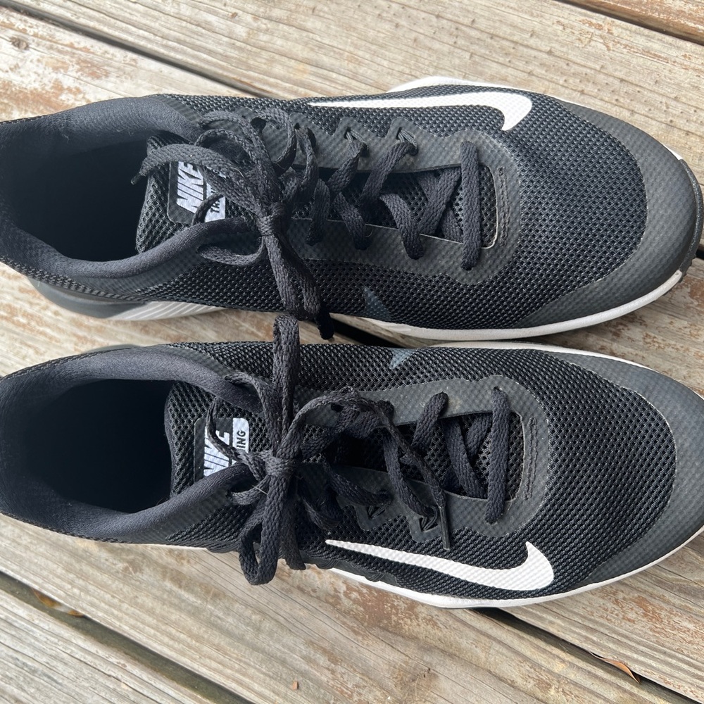 Nike Black and White Training Sneakers retaliation trainer 2 men’s size 11 - Picture 2 of 12
